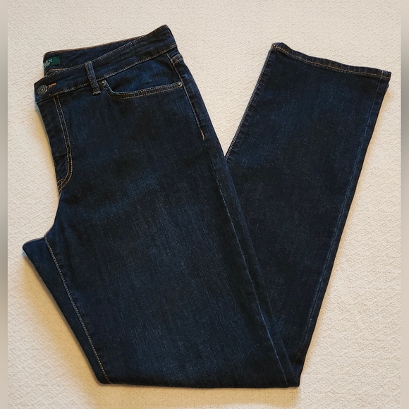 (SOLD) LAUREN RALPH LAUREN Modern Straight Curvy Jeans. Women's Size 12. 💙 - Picture 14 of 16